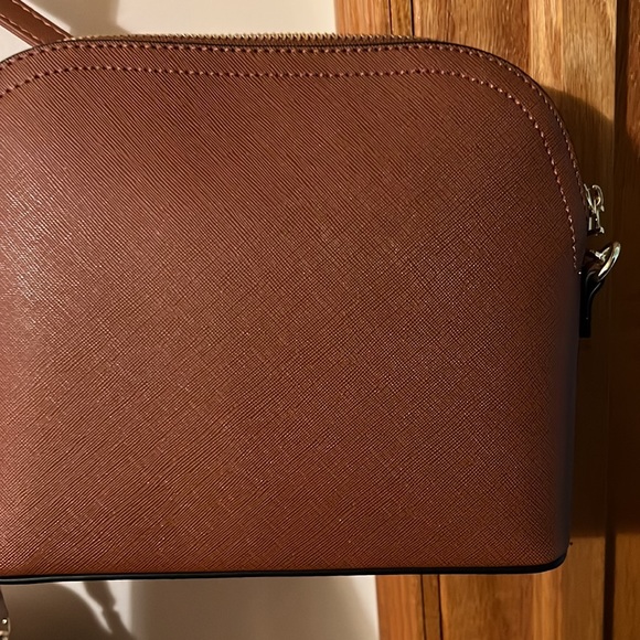 New - Picture 3 of 4